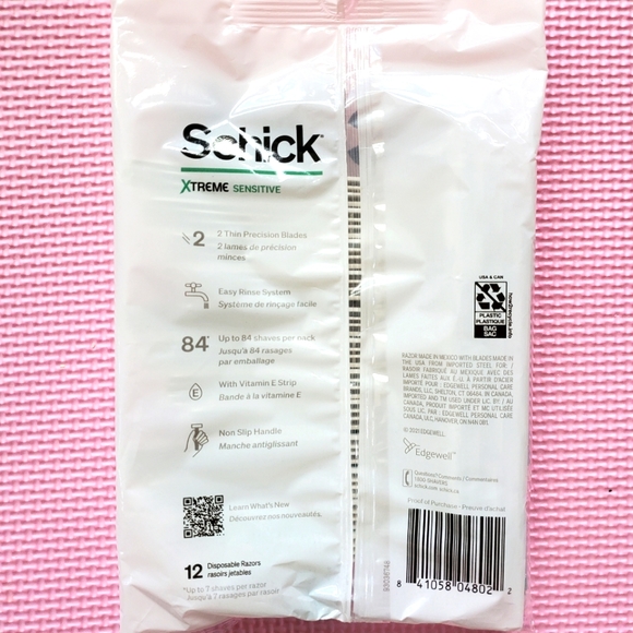 🛍 3/$15 🛍 Schick Xtreme Sensitive - Picture 2 of 2